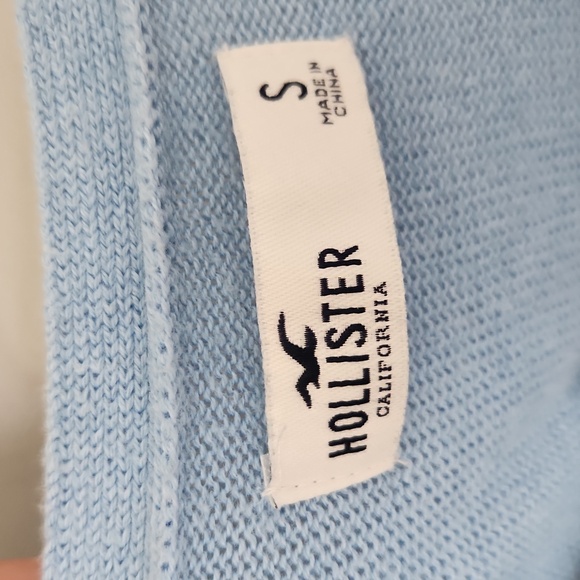 Hollister Cardigan Sweater Blue & White Floral Size Small EUC - Picture 3 of 5